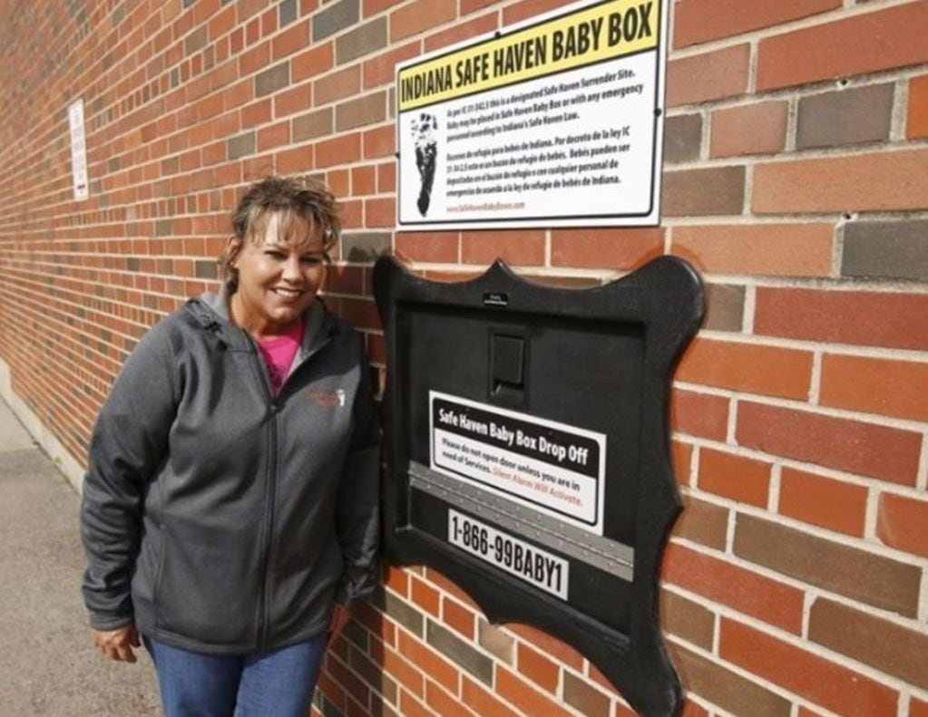 En Indiana, Estados Unidos, instalaron unos buzones para dejar bebés no deseados y se abrió la polémica a nivel mundial.