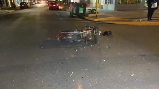 Motociclista herido tras un choque en el centro de Posadas