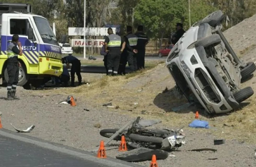 Accidente fatal en el Acceso Este de Mendoza.