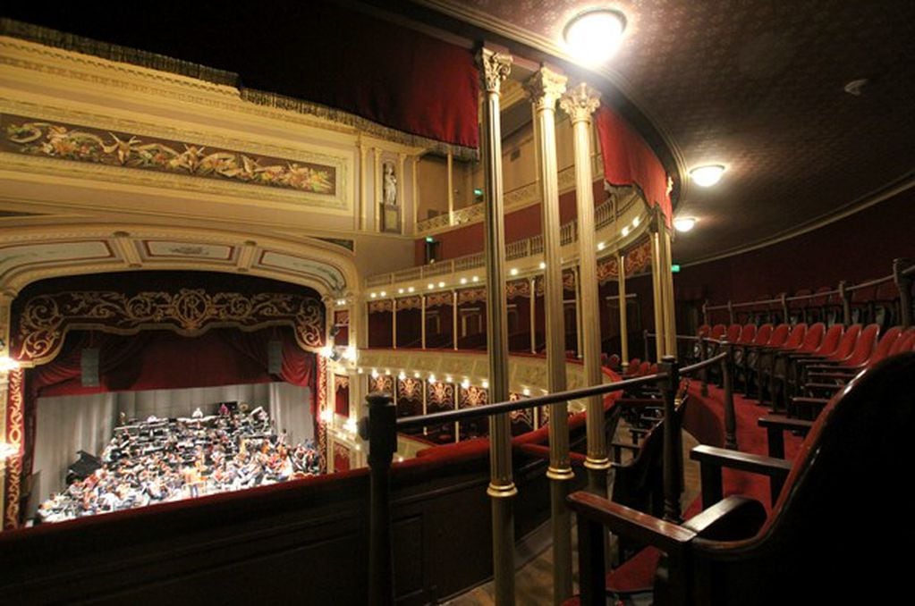 Así quedó el renovado Teatro del Libertador San Martín, sede central del Congreso de la Lengua en Córdoba. (Prensa Gobierno)