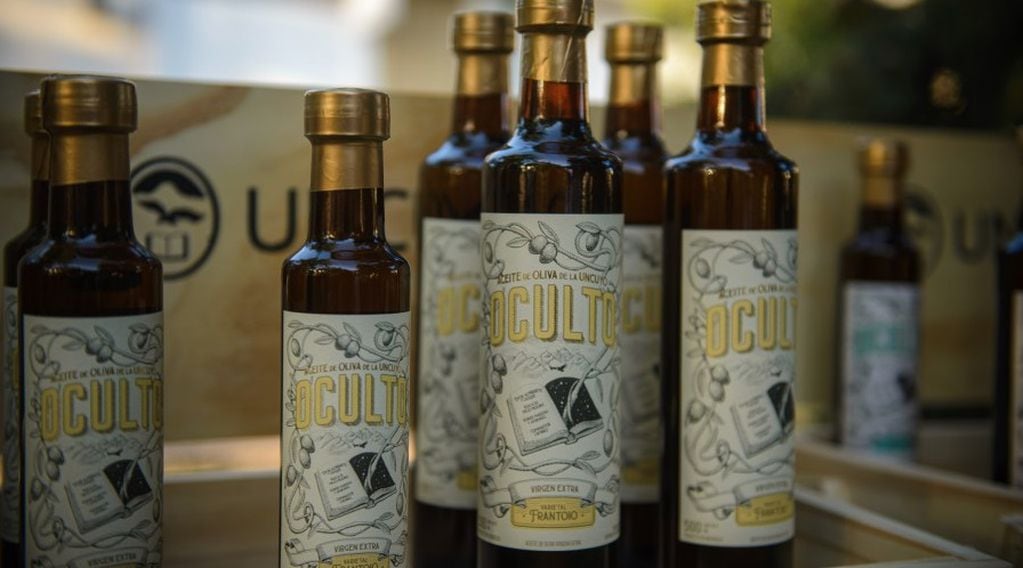 Oculto, el aceite de oliva de la UNCuyo.