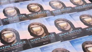 Presentaron el libro Mama Antula, la mujer más rebelde de su tiempo
