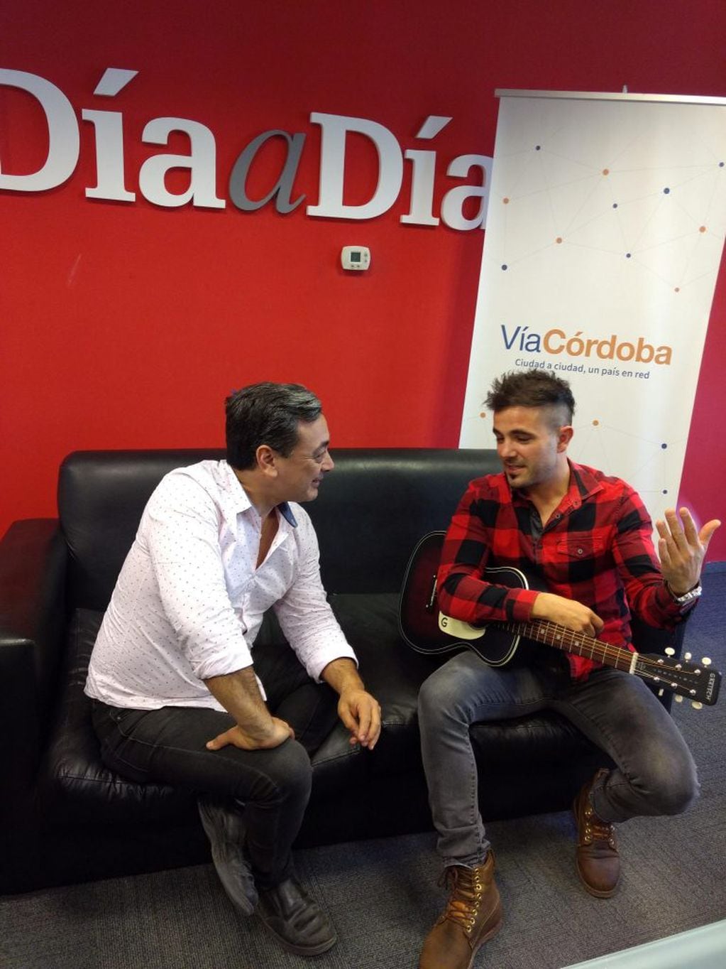 David Bolzoni pasó por el Facebook Live de Vía Córdoba en la previa de su show en el Quality.