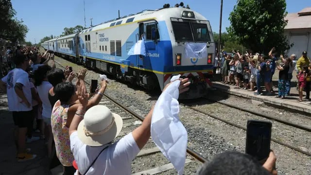 Llegó a Mendoza el primer tren de pasajeros