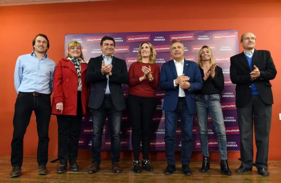 Candidatos Frente Cambia Mendoza a diputados nacionales con Cornejo