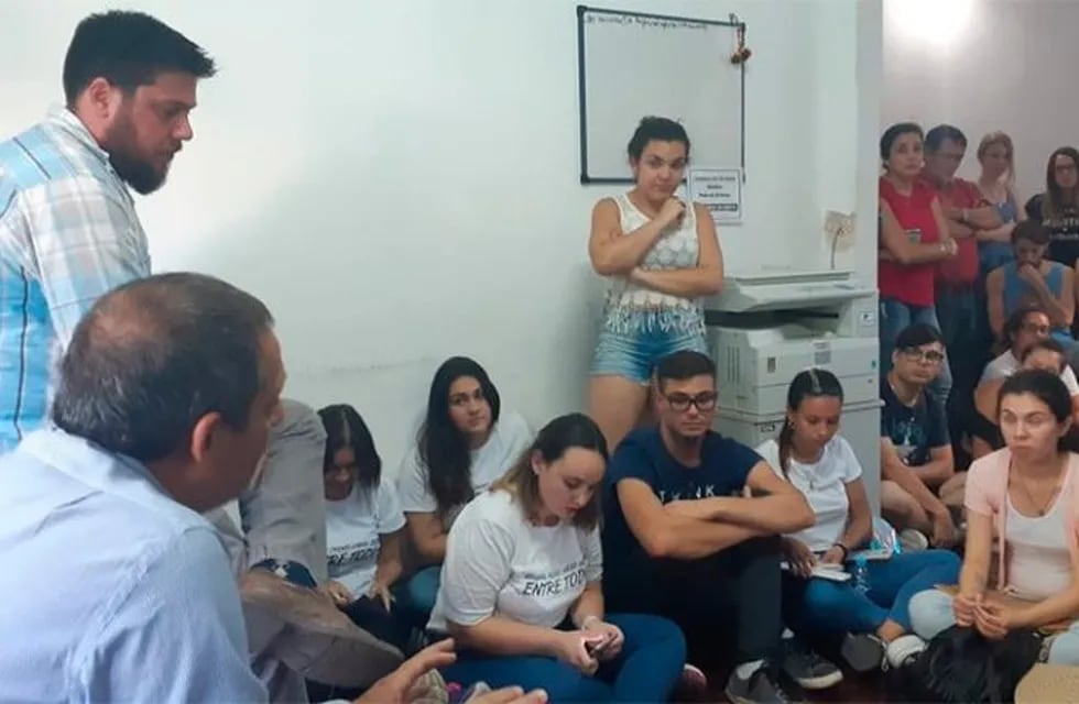 Paraná: buscan soluciones para los conflictos por las sedes de las Facultades de la Uader