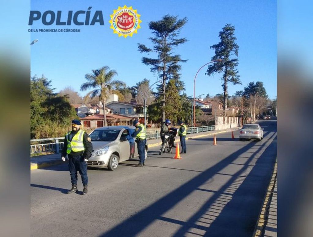 Operativos policiales en Villa Carlos Paz. (Foto: Unidad Regional Departamental Punilla).