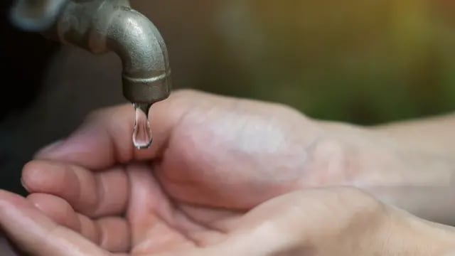 Aysam cortará el agua a medianoche