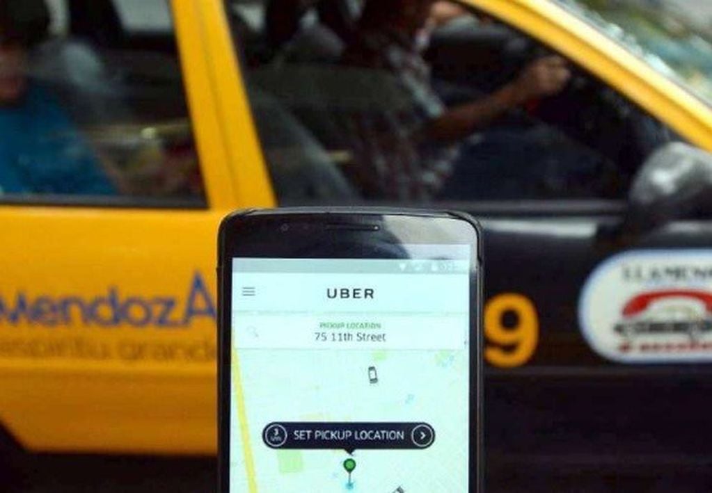 “Nunca Uber es más barato que un taxi. Es de acuerdo a la oferta y a la demanda", remarcaron desde APROTAM.