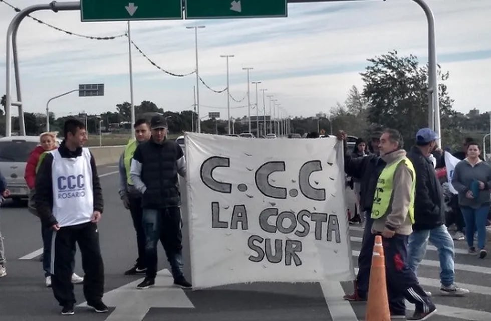 Cortes de la CCC en este 30 de abril en Rosario. (Eduardo Delmonte)