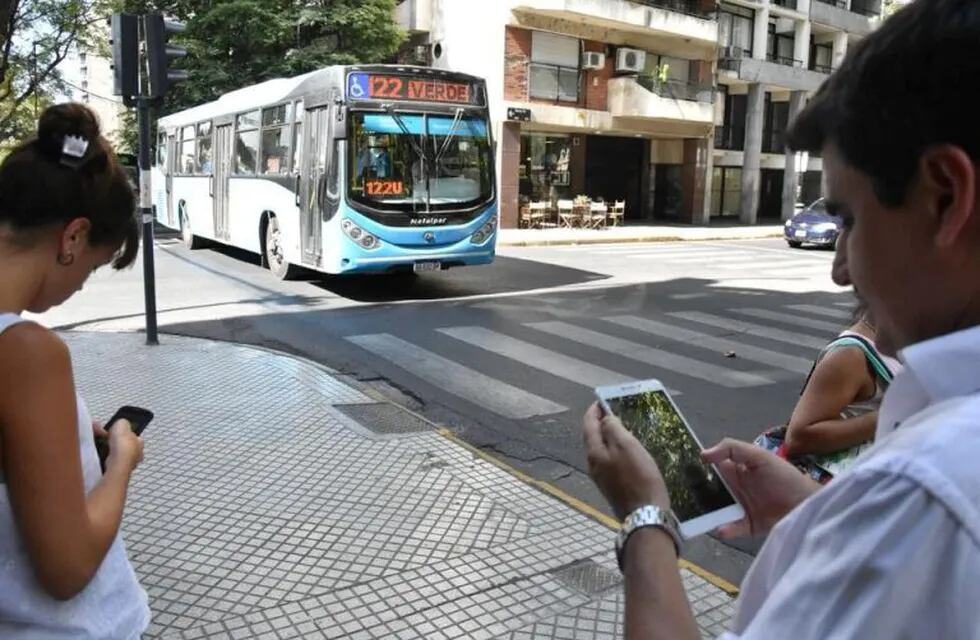 El Observatorio Social del Transporte analizó el funcionamiento durante cinco horas en Laprida y Córdoba. (Facebook)