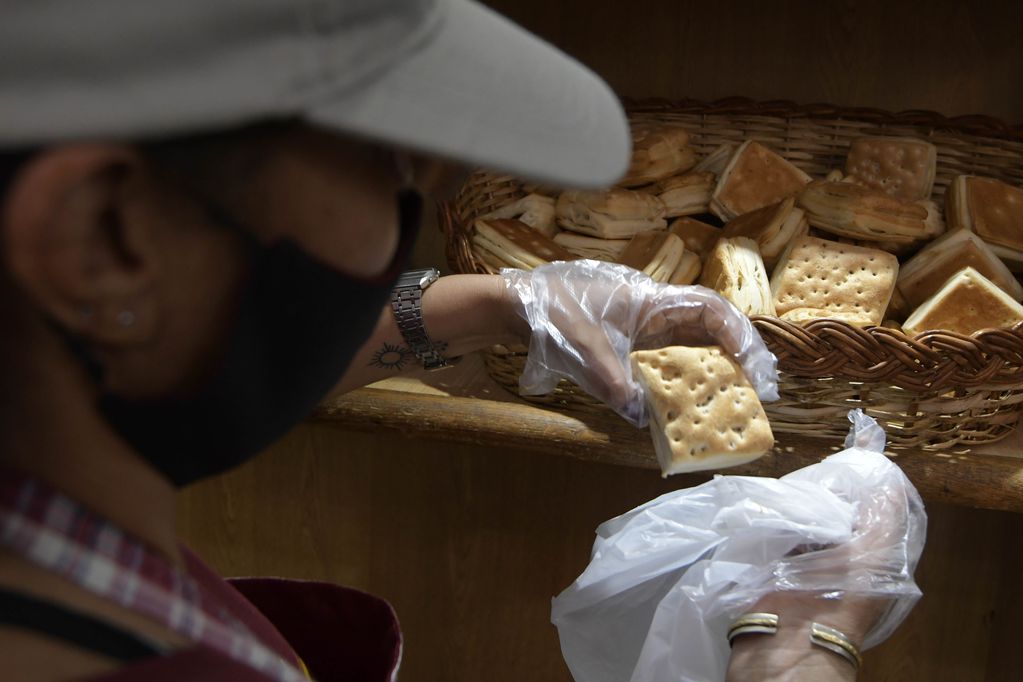 Algunas panaderías aumentaron el precio de sus productos panificados