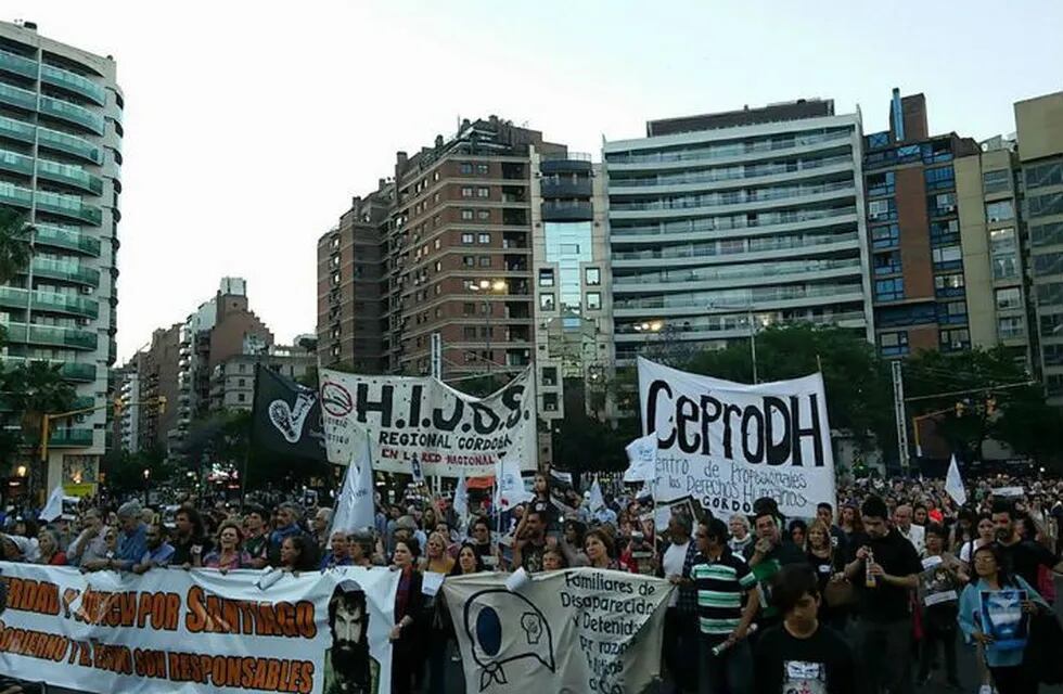 Marcha por Santiago Maldonado en Córdoba. (Foto: Lucía Guadagno)