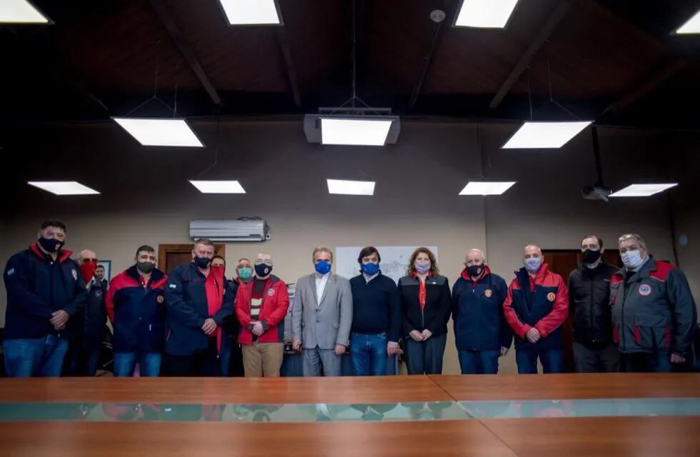 El Municipio junto a la diputada nacional Carolina Yutrovic se reunieron con representantes  del Consejo Nacional de Bomberos Voluntarios
