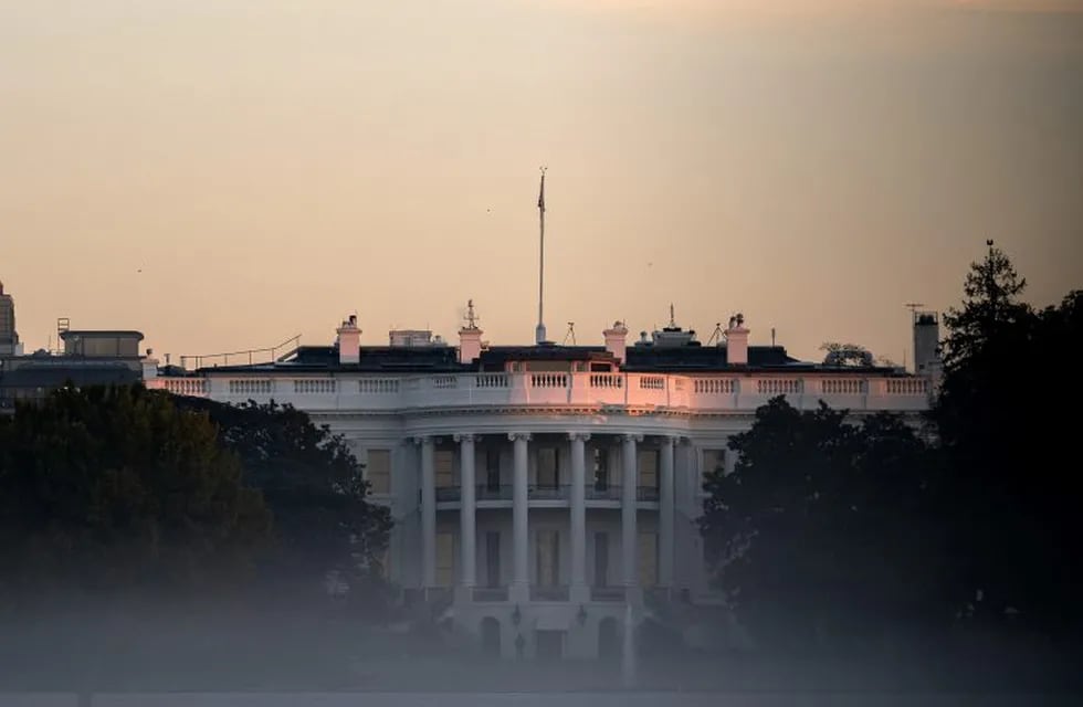 Con Biden cerca de la Casa Blanca, Estados Unidos espera los resultados decisivos (Stefani Reynolds/Bloomberg)