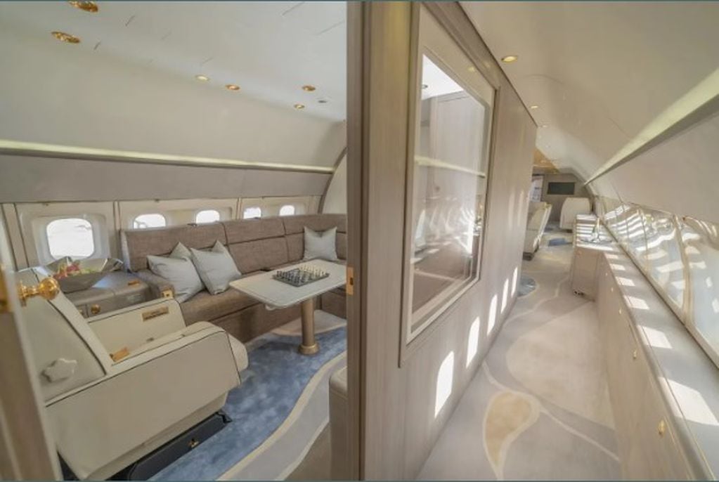 El lujoso avión privado de Wanda Nara y Mauro Icardi