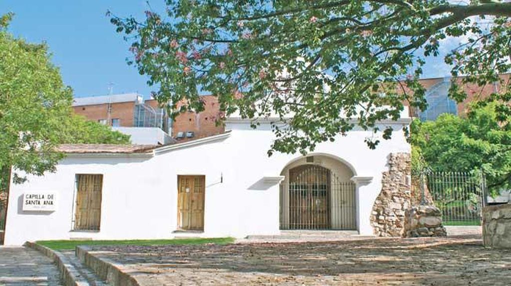 Capilla de Santa Ana. Templo jesuítico que atestigua los albores de la ciudad de Córdoba.