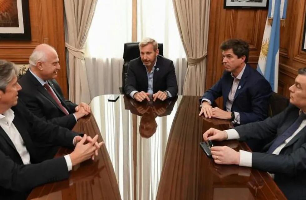 El ministro del Interior Rogelio Frigerio recibió a los gobernadores Miguel Lifschitz y Gerardo Zamora. (@miguellifschitz)