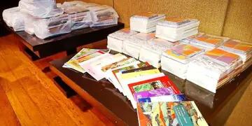 Puerto Iguazú: se realizaron entregas de kits de libros de autores misioneros a hoteles