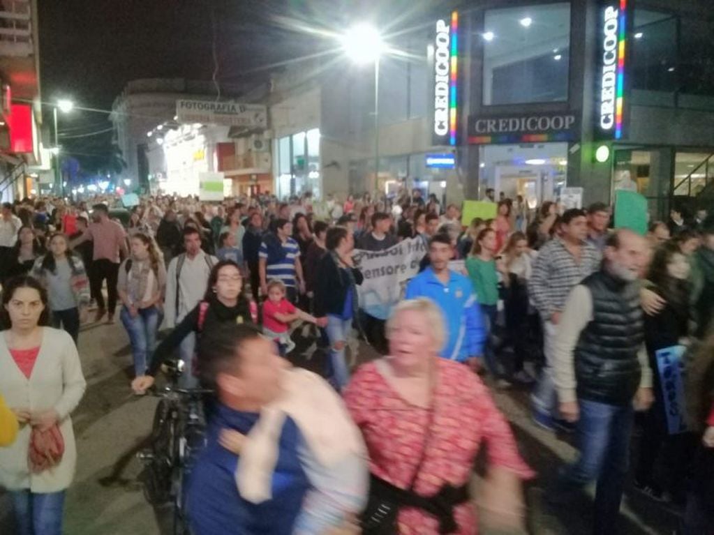 Miles de personas caminaron las calles reclamando justicia
Crédito: Vía Gchú