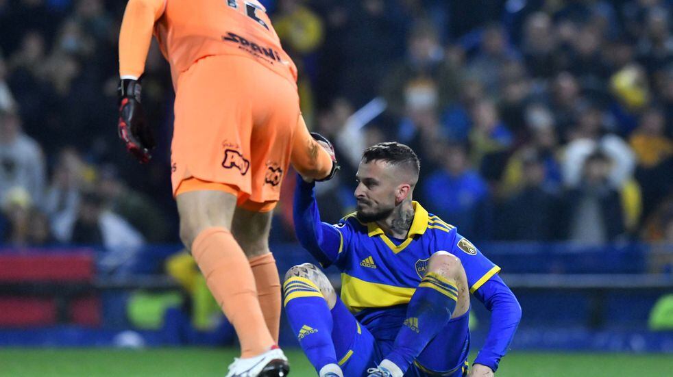 Darío Benedetto falló un gol increíble y también un penal en el partido de vuelta de los octavos de final de la Copa entre Boca y Corinthians. (Fotobaires)