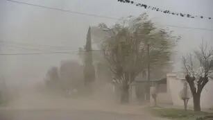 Alerta por vientos fuertes en Córdoba (La Voz). 