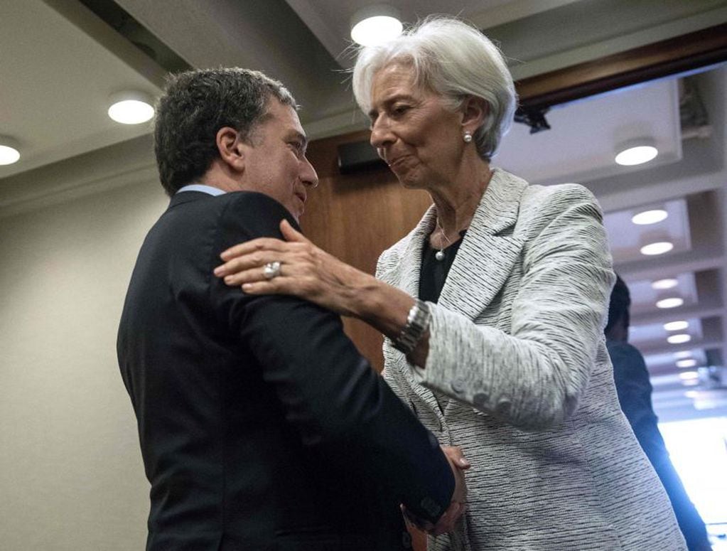 La titular del FMI Christine Lagarde junto al ministro de Economía Nicolás Dujovne (AFP)
