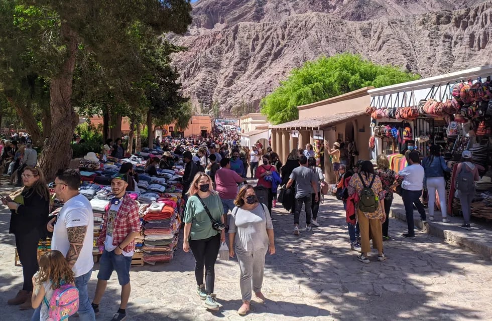 Los destinos turísticos de la Quebrada de Humahuaca captan la preferencia de decenas de miles de visitantes en los primeros días del mes de enero en el verano 2022.