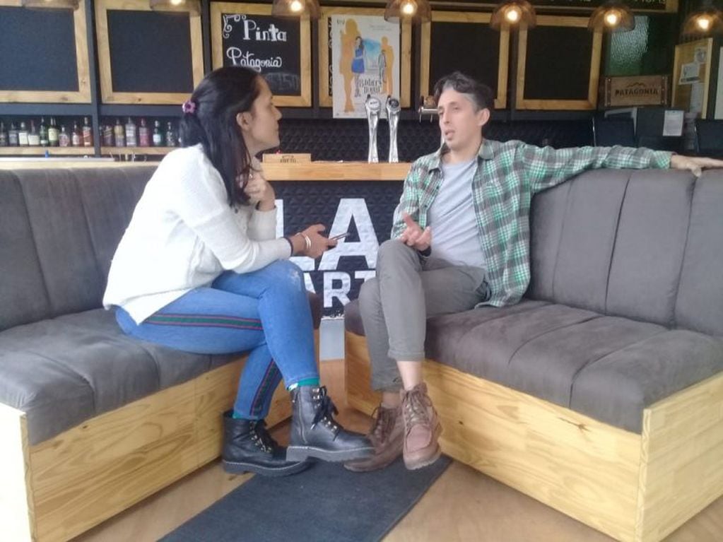 Rodrigo Moscoso durante una entrevista con Vía Salta (Carolina Vera)