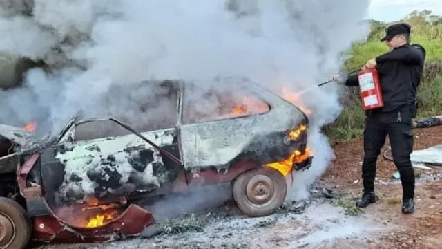 Lamentable accidente en Guaraní: un joven conductor perdió la vida tras chocar con su automóvil