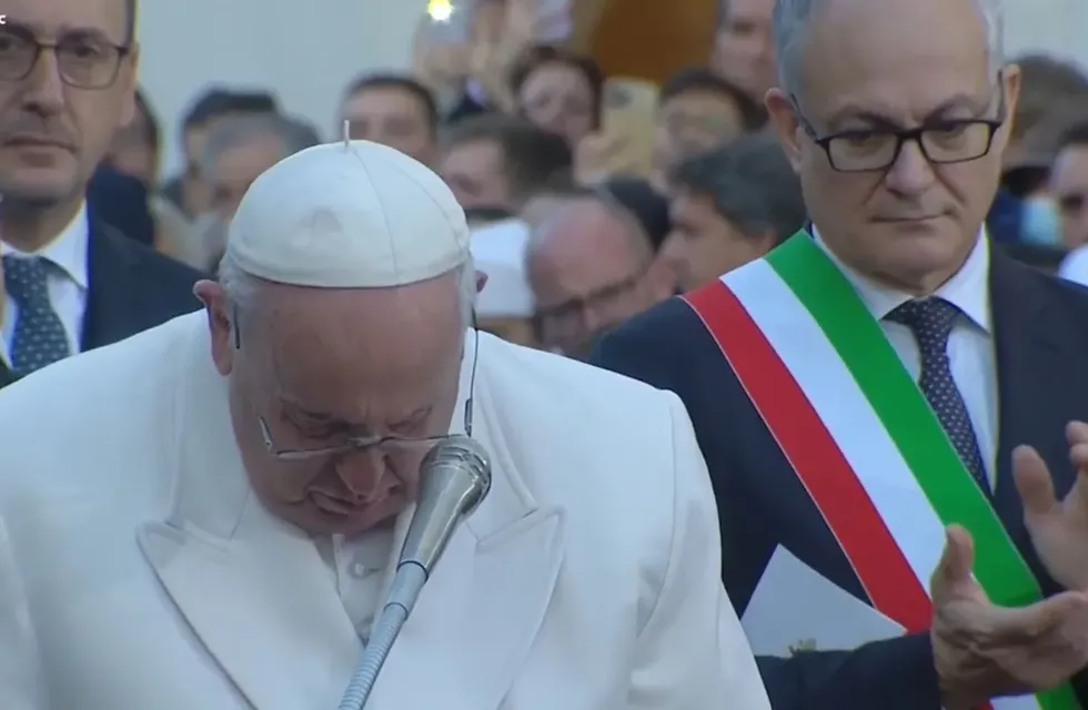El Papa Francisco, visiblemente conmovido al referirse a las víctimas de Ucrania.