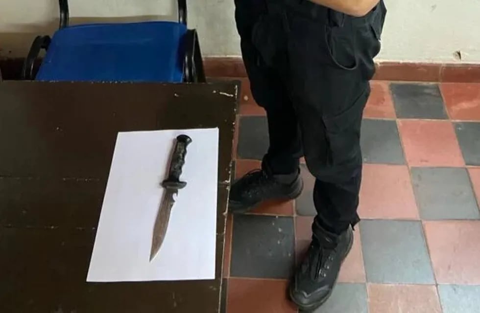 Encuentran un cuchillo en el pupitre de un estudiante en Oberá.