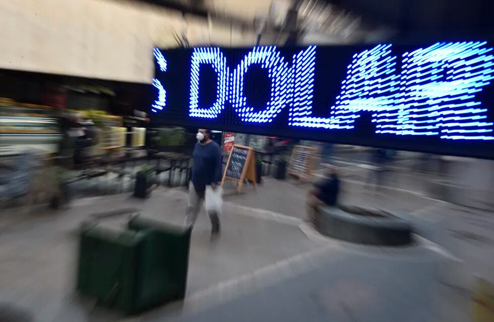 La fiebre del dólar parece tener un momento de calma. (Ramiro Pereyra / La Voz)