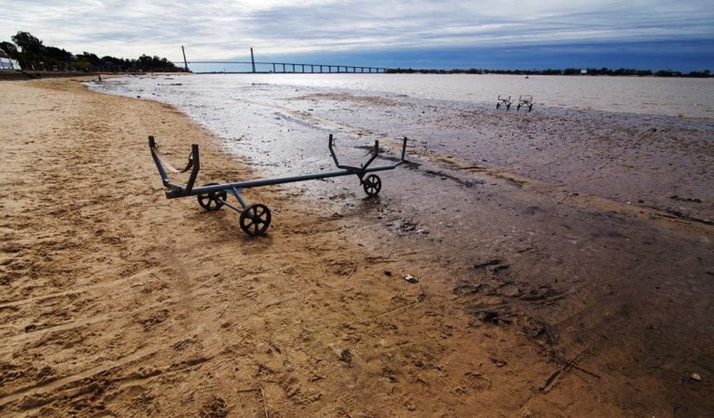 La bajante del río Paraná pone en peligro la temporada náutica (Juan José García)