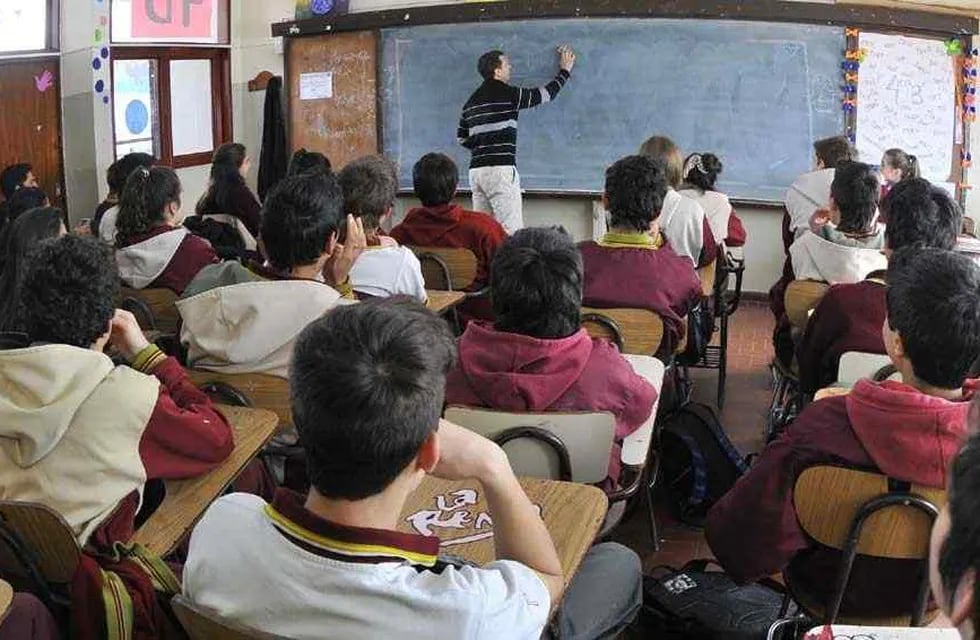 El Gobierno oficializó la Ayuda Escolar Anual. Foto: José Gabriel Hernández