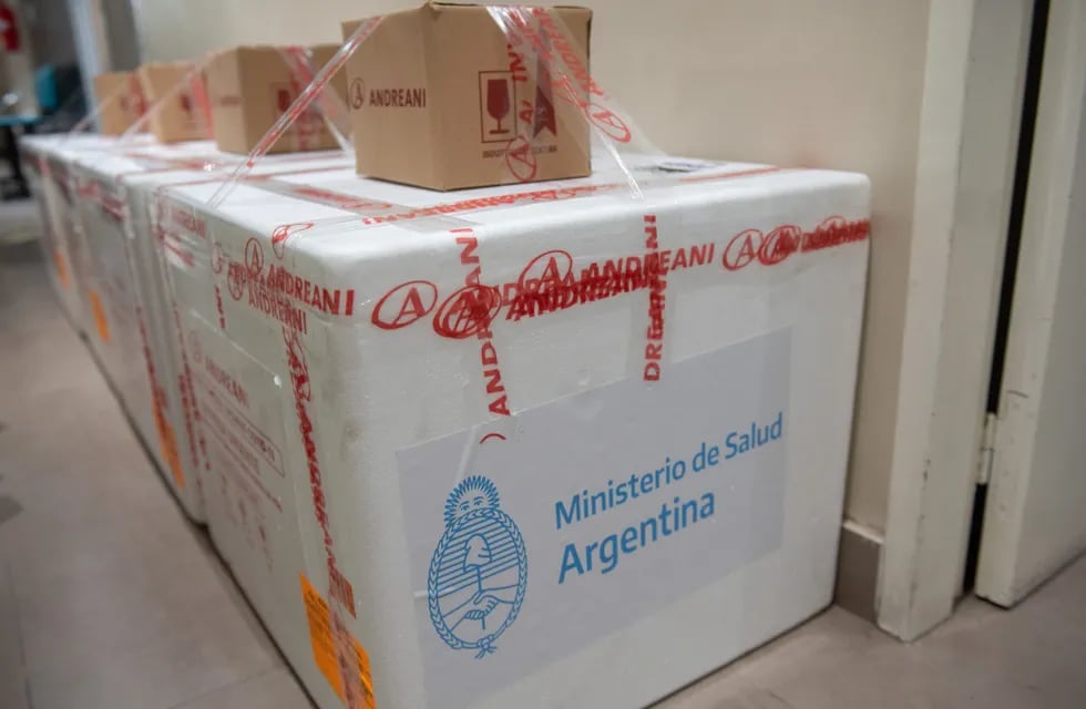 Llegaron a Mendoza las primeras dosis de la vacuna Sputnik V.