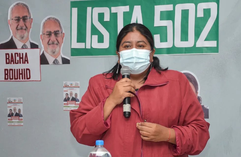Natalia Sarapura, candidata a diputada nacional por el Frente Cambia Jujuy, habló en la apertura de un comité municipal Abra Pampa.