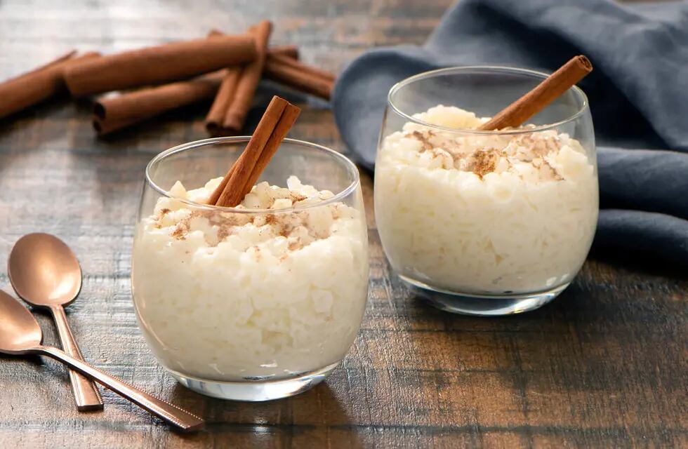 Postres fáciles y rápidos para hacer en casa: cómo hacer un mousse de queso  y café, y arroz con leche