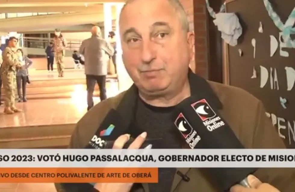 Elecciones PASO 2023: el gobernador electo, Hugo Passalacqua, sufragó en Oberá.