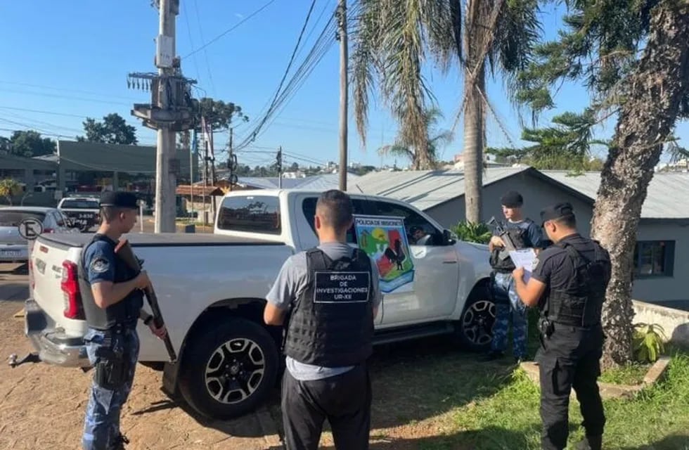 Bernardo de Irigoyen: la policía recuperó una camioneta que fue robada en Brasil.
