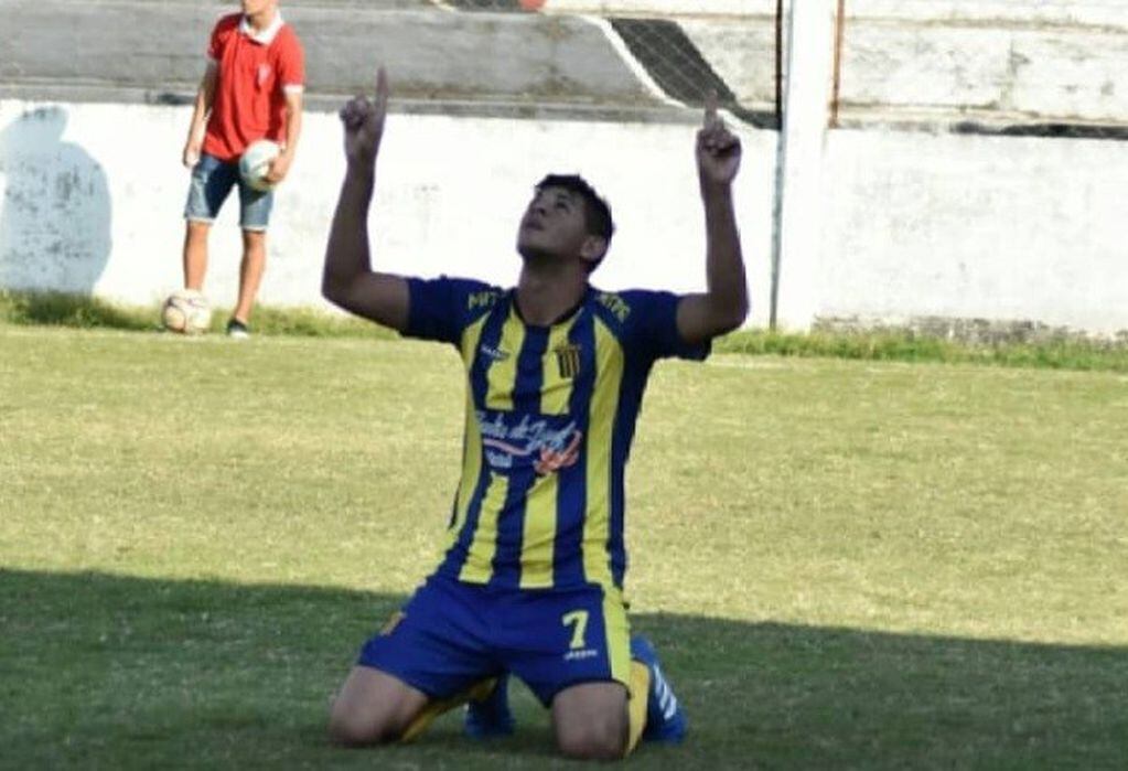 A Dios rogando... y con 4 goles en un partido de revancha ante Huracán, Mitre es finalista del Apertura y enfrentará a Sportin de Santo Pipó. (Liga)