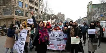 Mujeres marcharon en Kabul