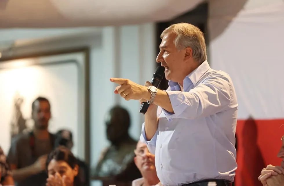 "El Gobierno no puede remontar con ningún candidato este caos social y económico", dice Gerardo Morales.