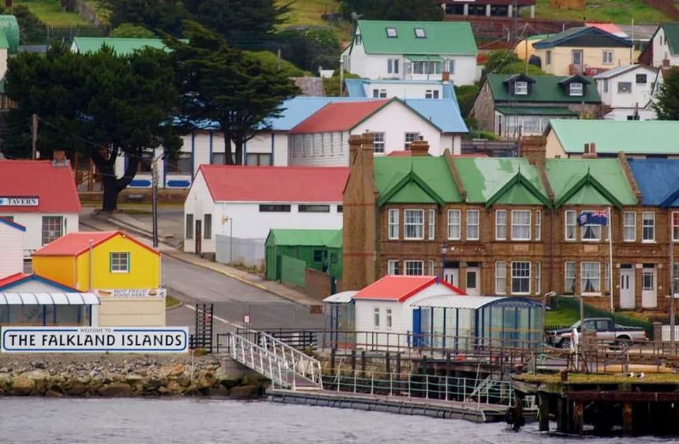 Las islas Malvinas. Falkland Islands, para sus habitantes; la gran mayoría, de ascendencia británica.