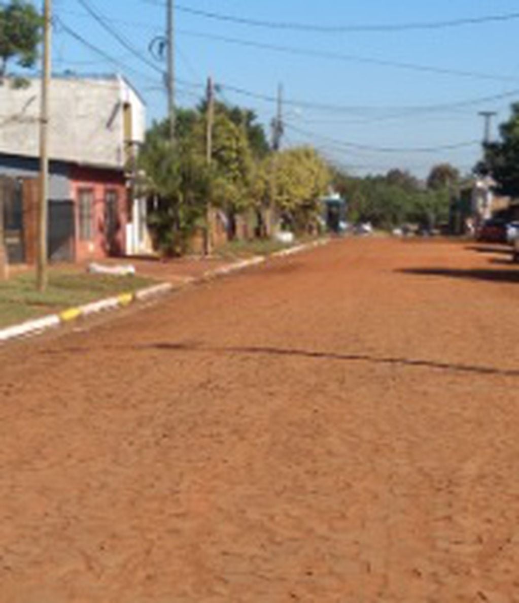 Puerto Iguazú: finalizan trabajos de empedrado en calle Eduardo Reynoso.