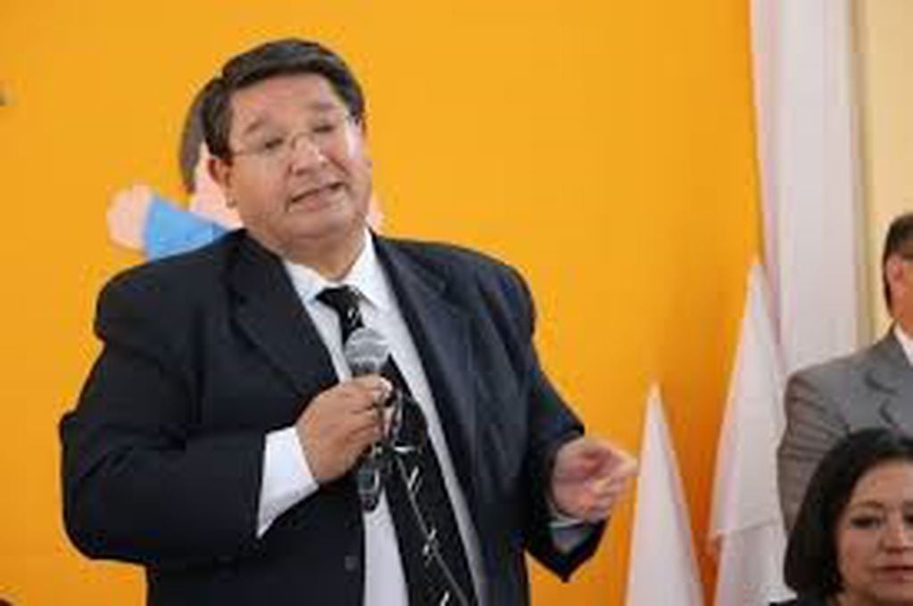 Felipe De los Ríos, ministro de Educación.
