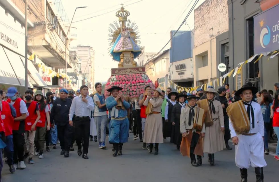 La comunidad católica de Jujuy dedica el mes de octubre a honrar a la Virgen del Rosario.