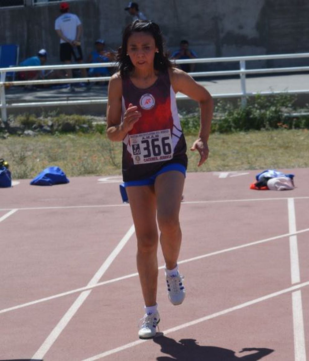 Jessica Cáceres Otto, de 54 años, campeón nacional de pruebas combinadas máster.