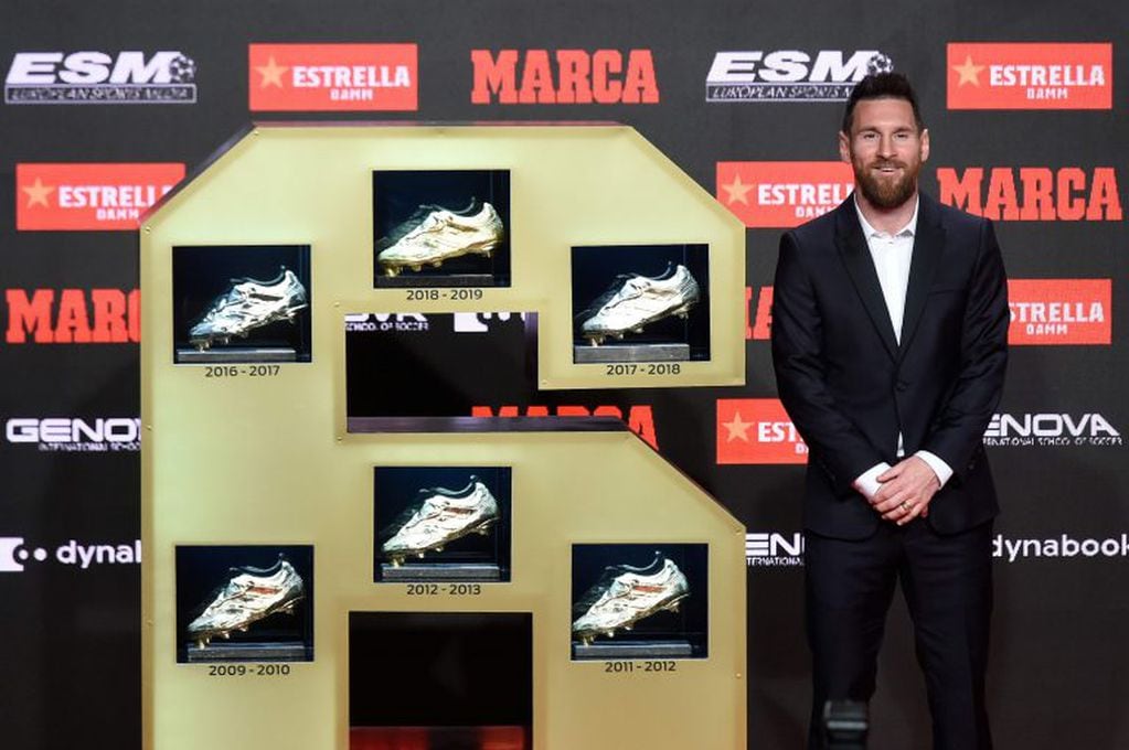 Lionel Messi recibió su sexto Botín de Oro. (Foto: Josep Lago/AFP)