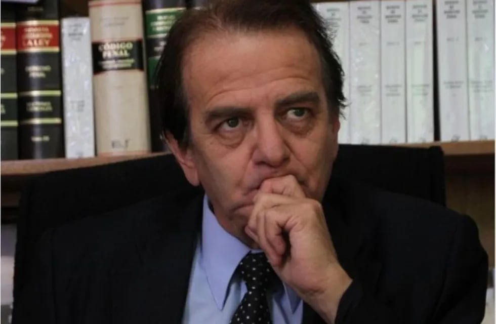 Pablo Flores, juez.